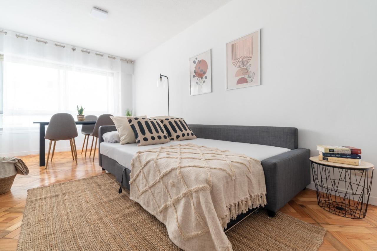 Moderno Apartamento Con Parking Apartment Vigo Exterior photo