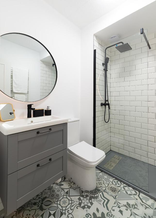 Moderno Apartamento Con Parking Apartment Vigo Exterior photo