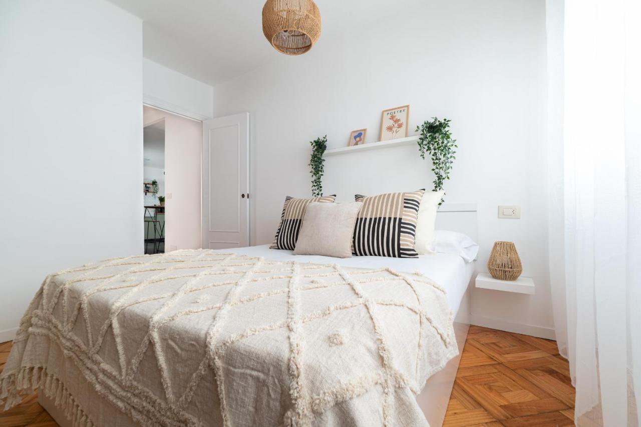 Moderno Apartamento Con Parking Apartment Vigo Exterior photo